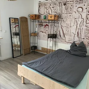  Apartment Naturnah Und Schnell Zentral Strassenbahn Naehe
